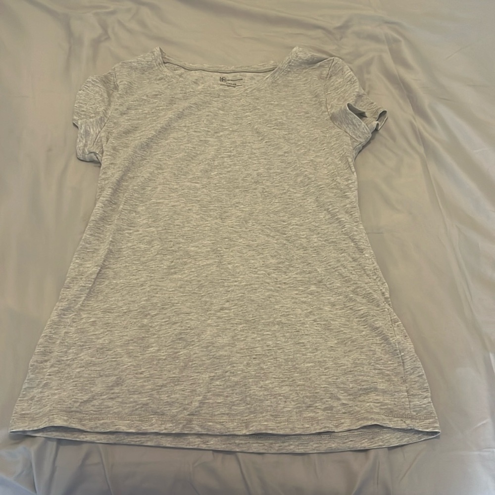 Grey Kids Large tee